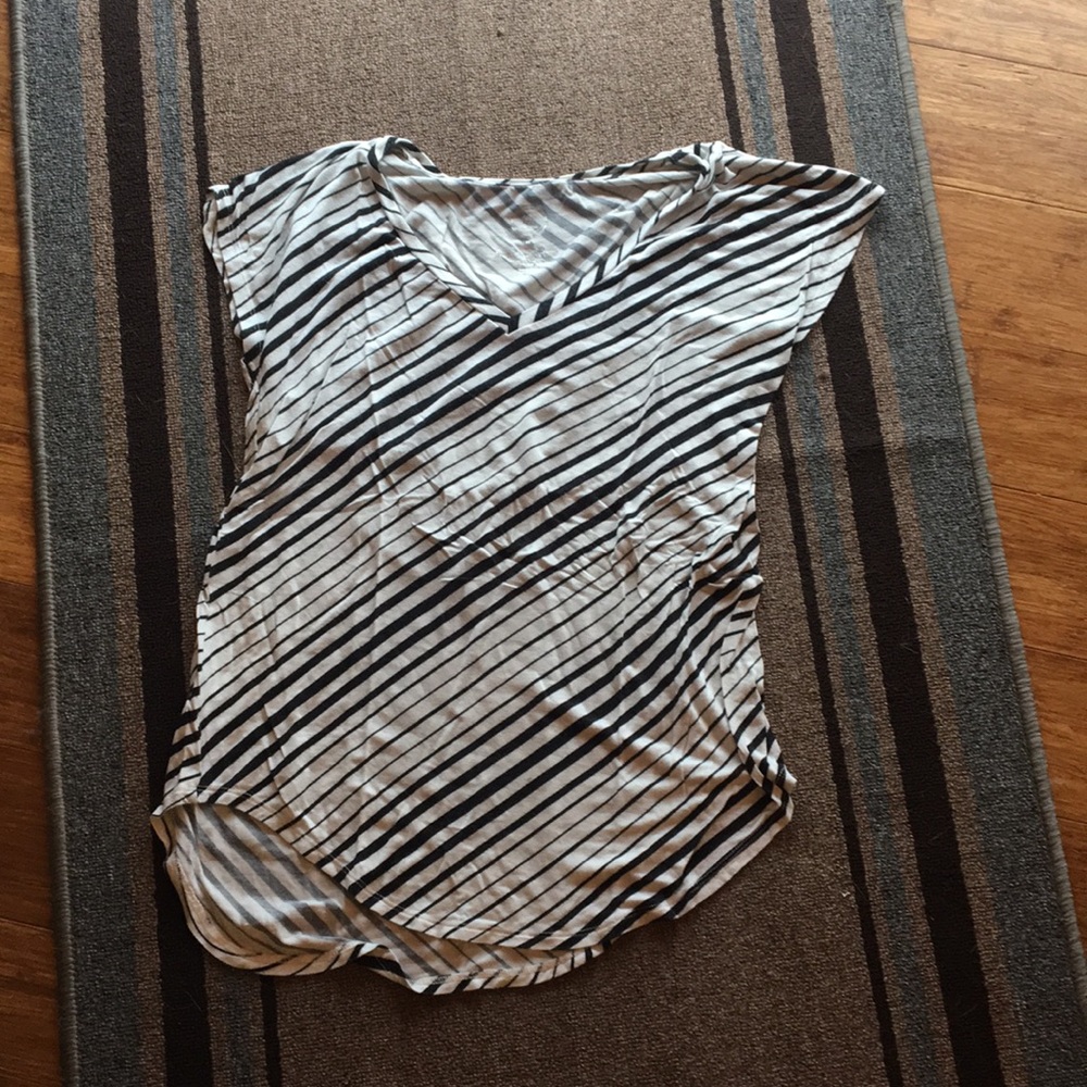 Stripe short sleeve shirt